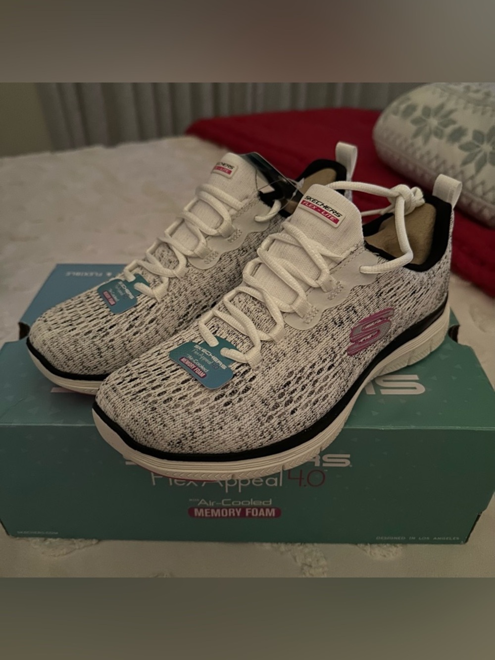 Skechers Memory Foam Sneakers - NEVER WORN!!